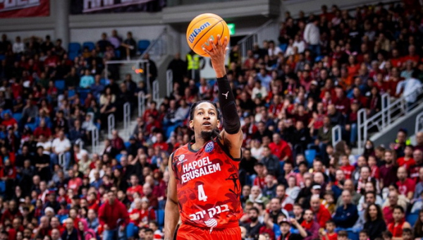 Buvęs „Ryto“ legionierius vedė „Hapoel“ į pergalę prieš „Maccabi“